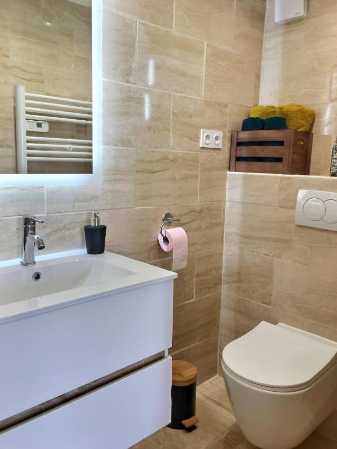 Bleu Lavande 1 - Appartement Cosy Ambiance Village Istres Exterior foto
